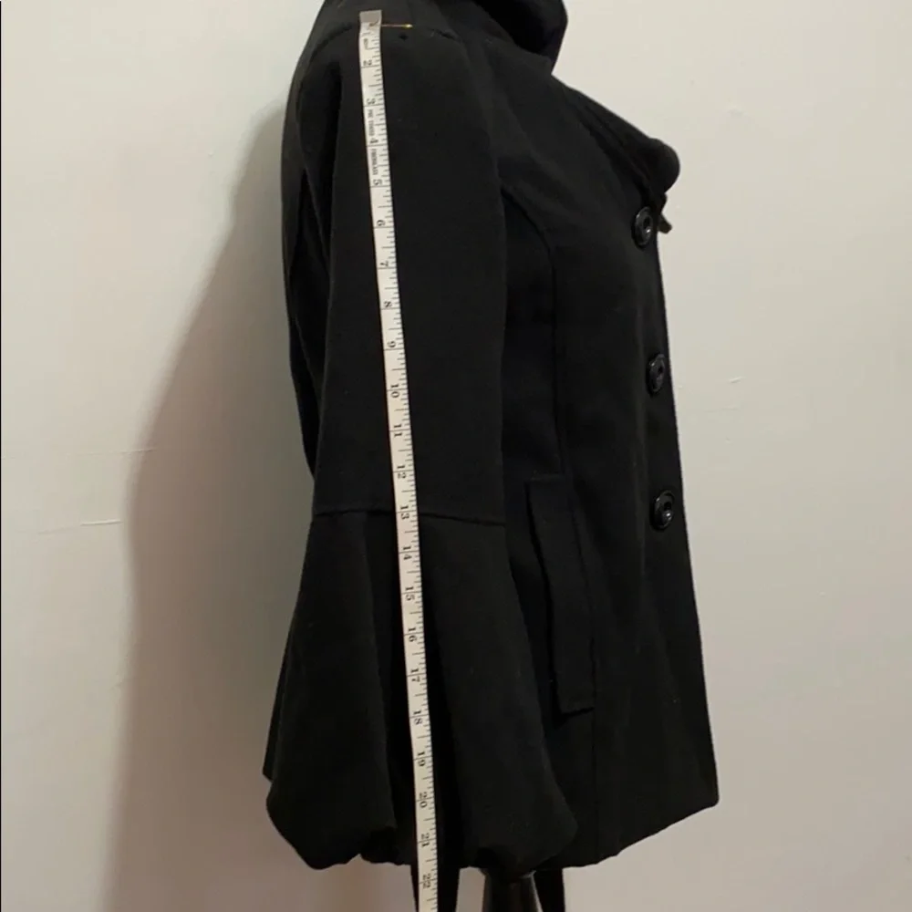 NET ANNIE Sez Sensitive Ruffle Coat - Picture 7 of 10